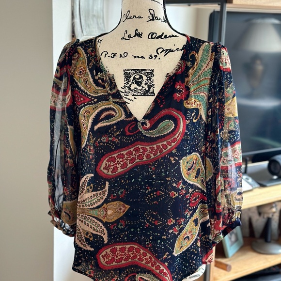 Velvet by Graham and Spencer Blouse - Picture 3 of 7